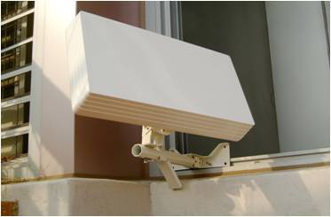 Antenne plate balcon